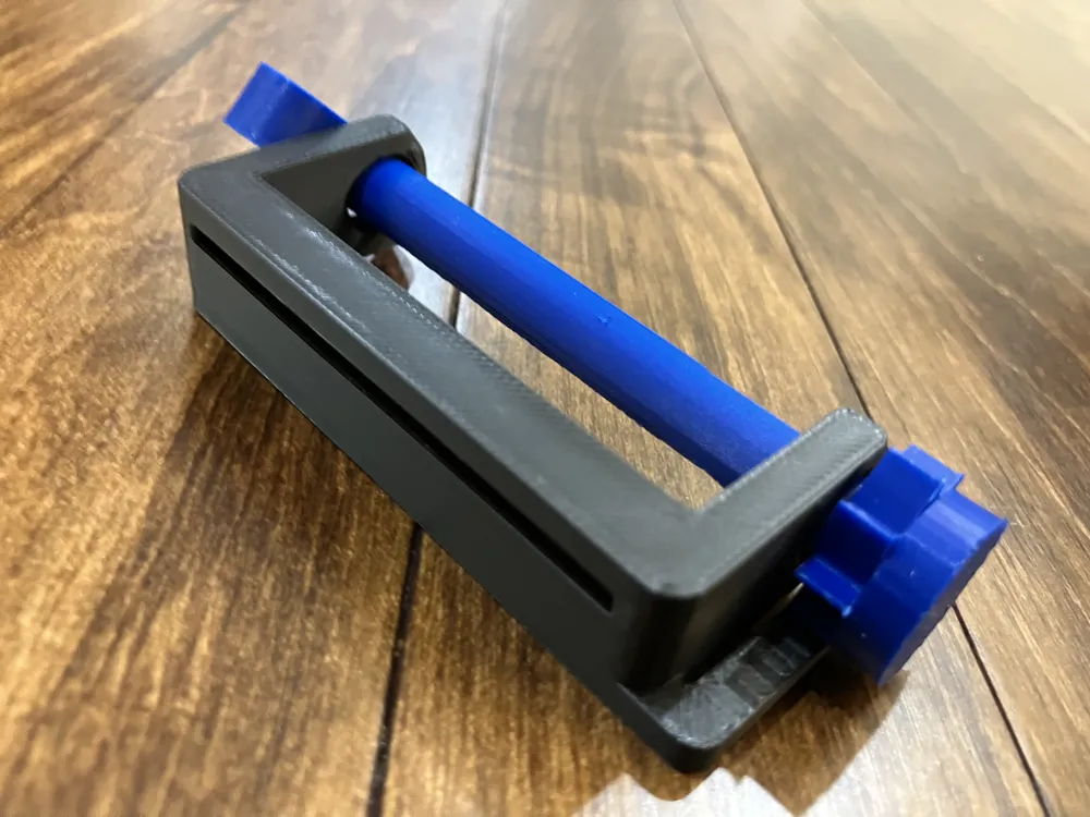 toothpaste tube squeezer